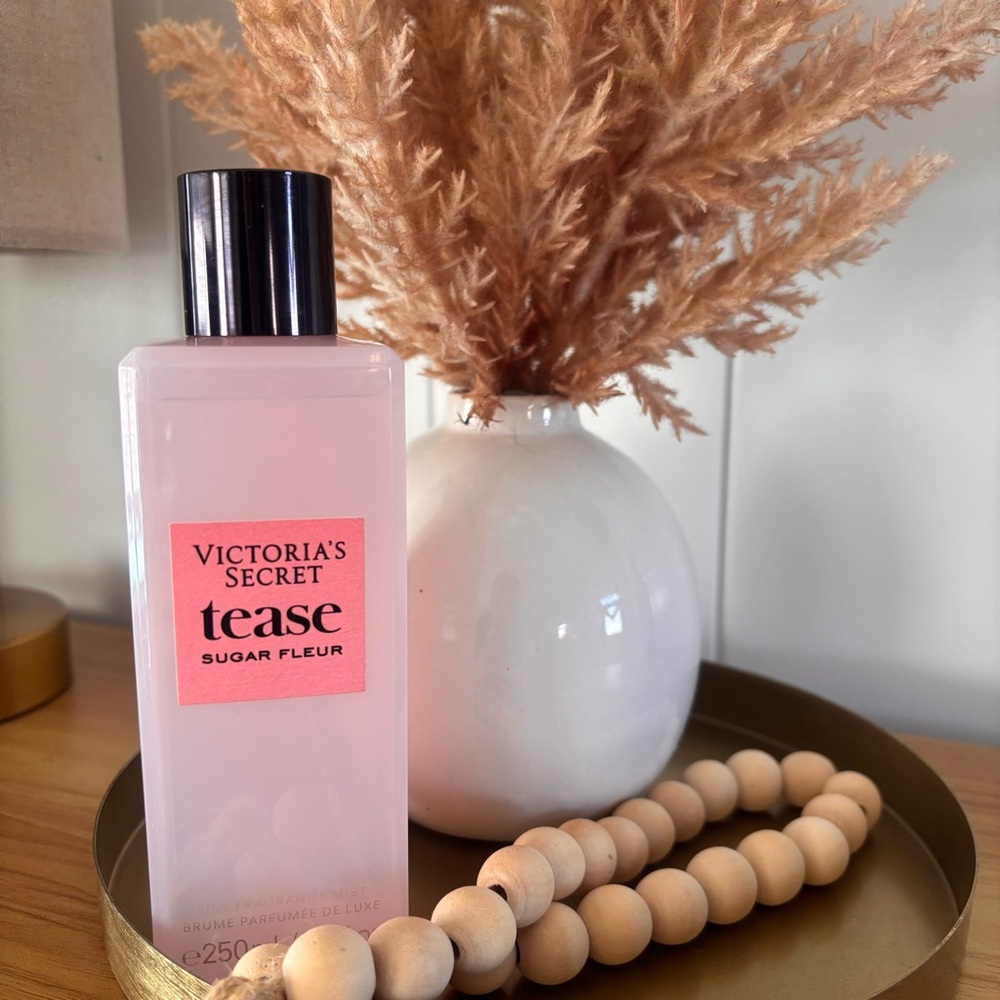 Victoria's Secret Tease Sugar Fleur Fine Fragrance Mist 8.4 fl oz